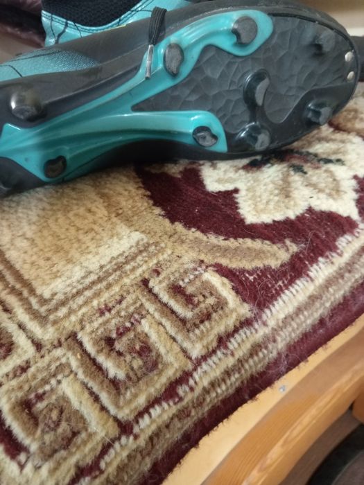 Спортивная обувь детская