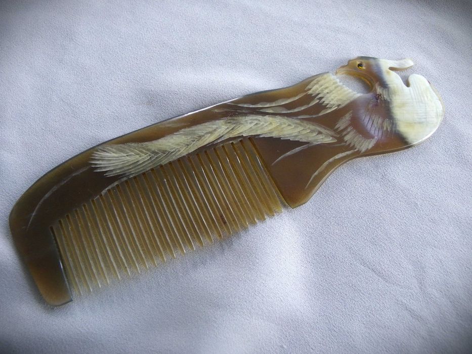 Азиатски гребен от биволски рог с птица Феникс