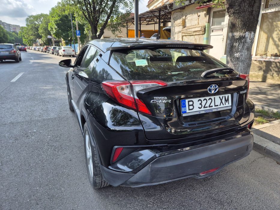 Închirie/Rămânere Toyota C-HR hybrid+GPL automată UBER BOLT