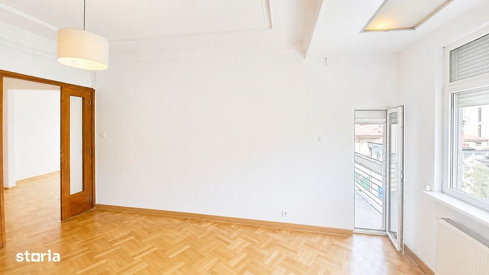 Apartament 4 camere | Universitate Armeneasca | Centrala Proprie