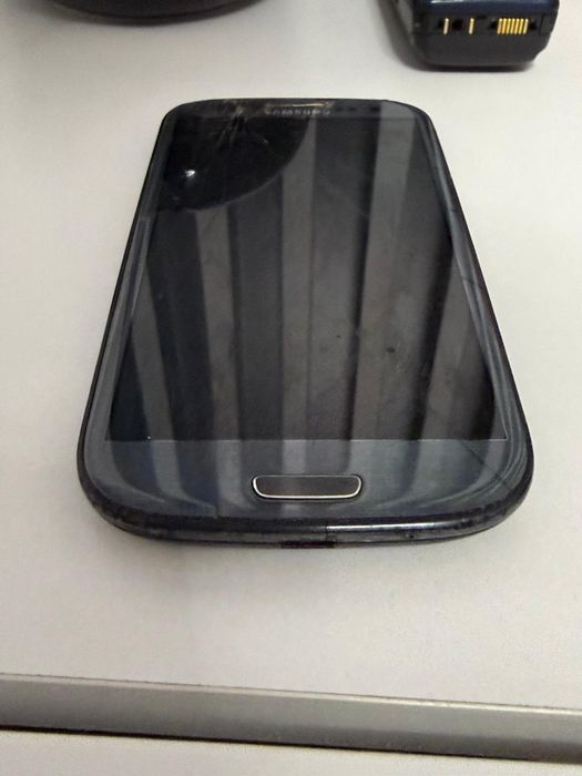 Telefon Samsung  .