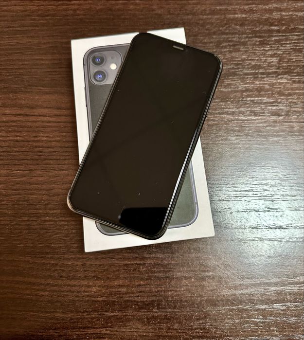 Продам iPhone 11 б/у