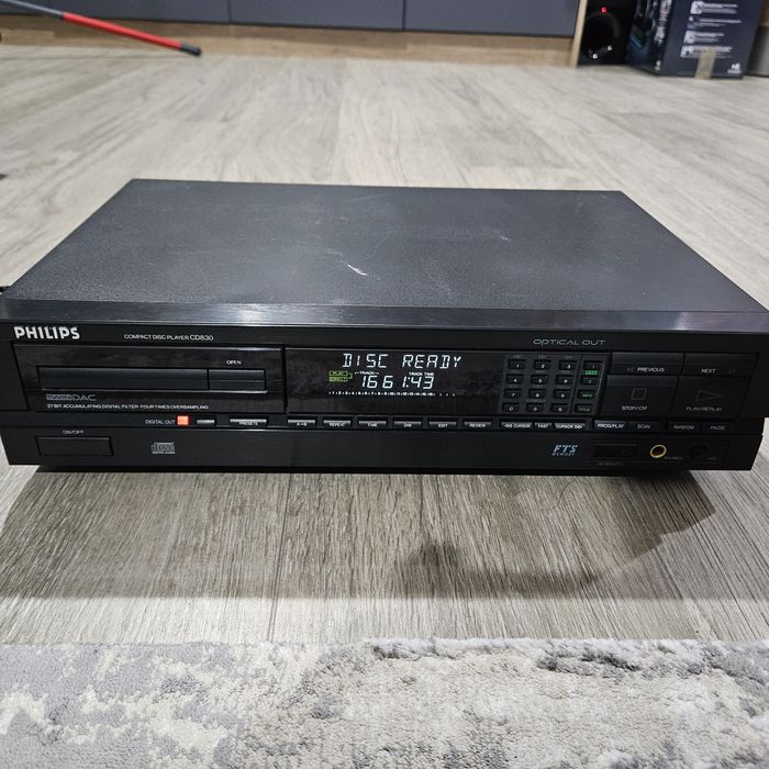 Cd player Philips CD 830​ DAC (Convertor Digital-Analog): TDA1541A