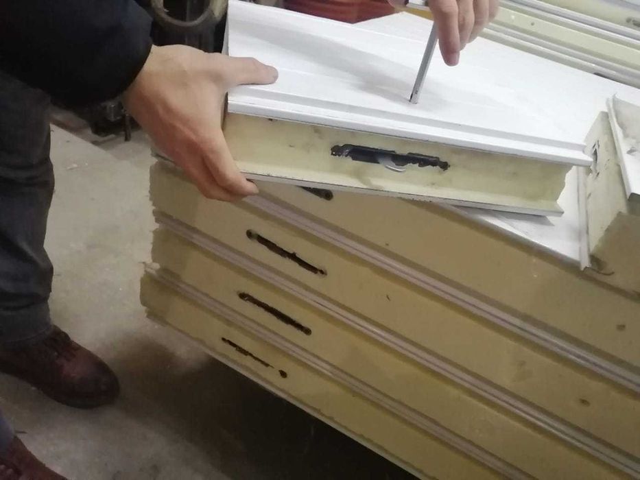 Холодильные двери, агрегаты, сэндвич-панели и оборудование