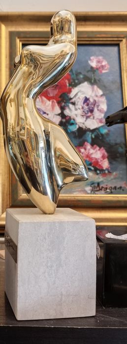 Vind statuie bronz guguianu