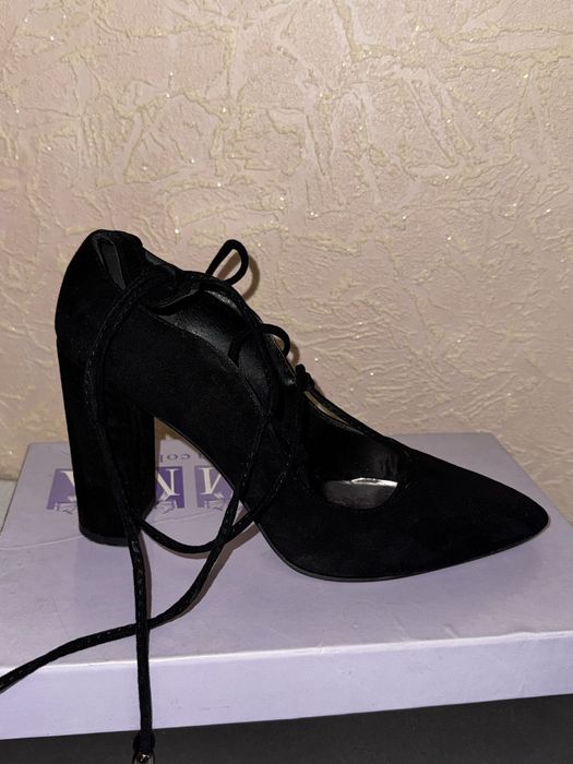 Туфли замшевые , размер 39.