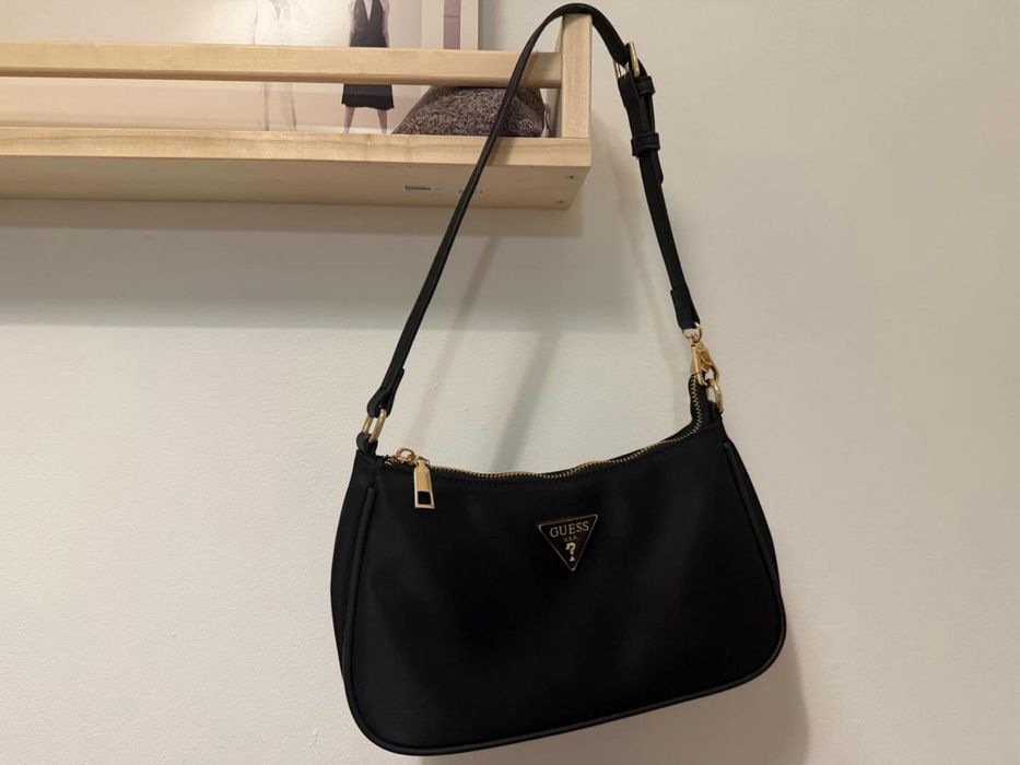 Дамска Чанта Guess
