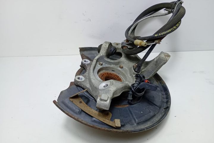 Fuzeta butuc dreapta spate Mercedes-Benz S-Class W221 (facelift) seri