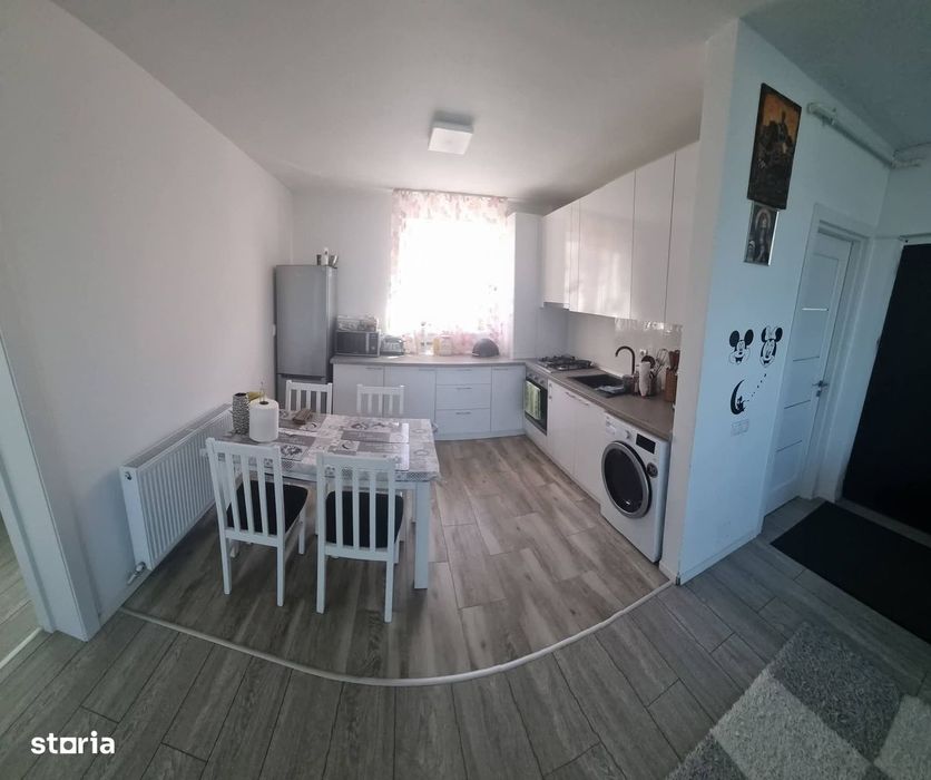 Ap 3 camere str Sesul de sus