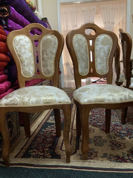 Stol Sutl holati yangi 1.5/3.5