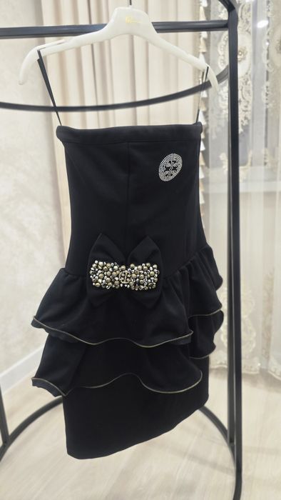 Женское платье нарядное