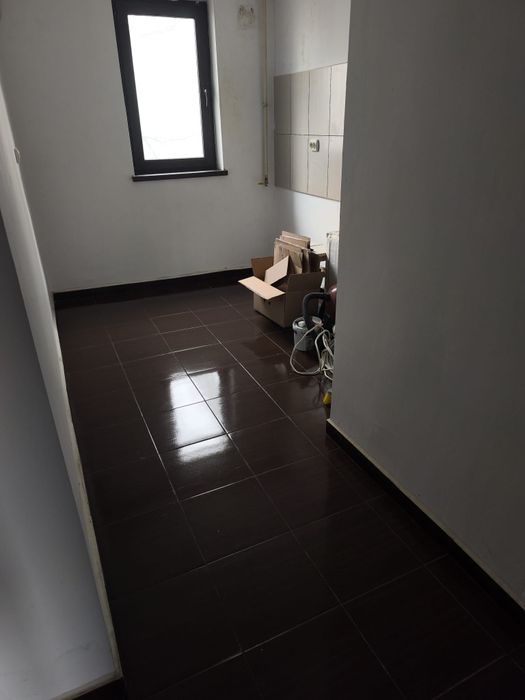 Apartament 4 camere 82 mp+Boxa