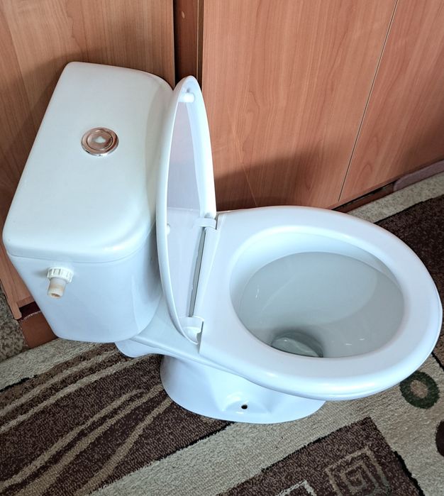 Унитаз в идеальном состоянии б/у