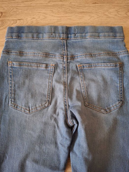 Детски дънки за момиче