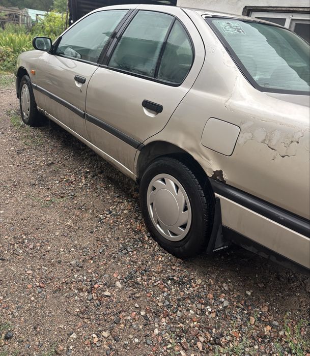 Продам машину Nissan primera