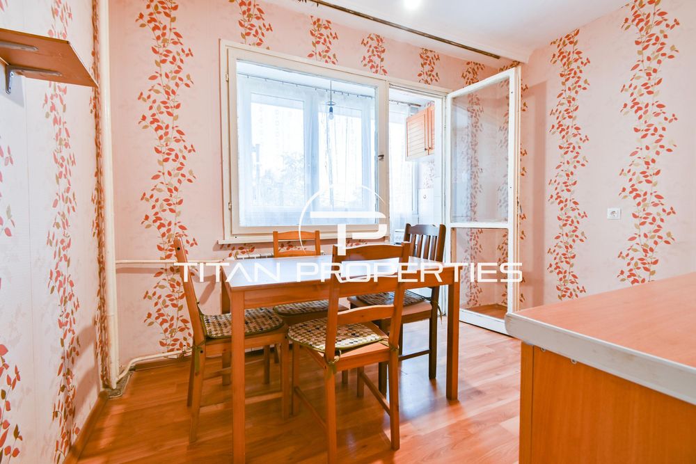 Дава се под наем Тристаен апартамент в София, Люлин 6 - 90 кв.м за 500 € - Снимка #3