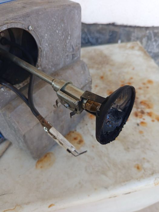 Чугунен нафтов котел