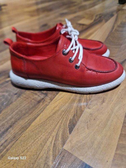Червени обувки от естествена кожа-36 номер