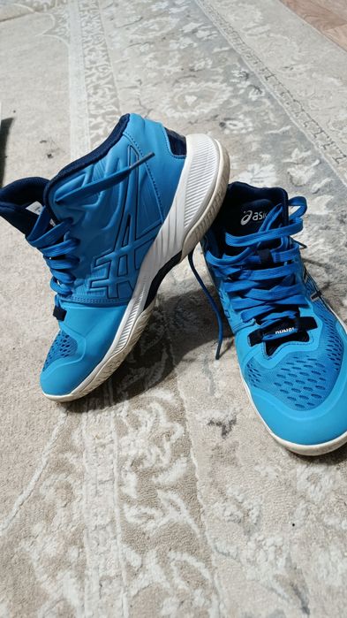 Асихс сатылады каропкасы бар