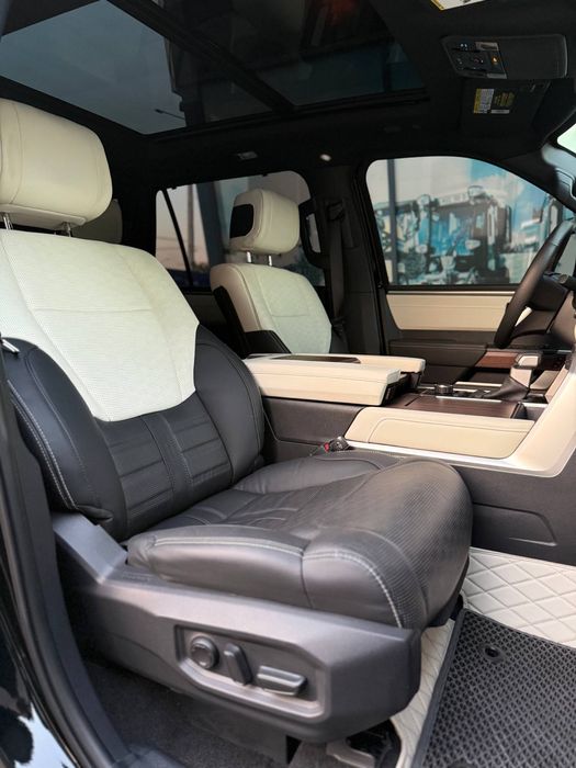 Toyota Sequoia Capstone