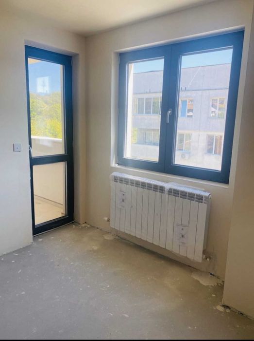 Продава се Тристаен апартамент в Велико Търново, Център - 107 кв.м за 1380 €/кв.м - Снимка #5