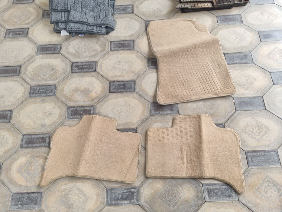 Коврик на правда несколько видов