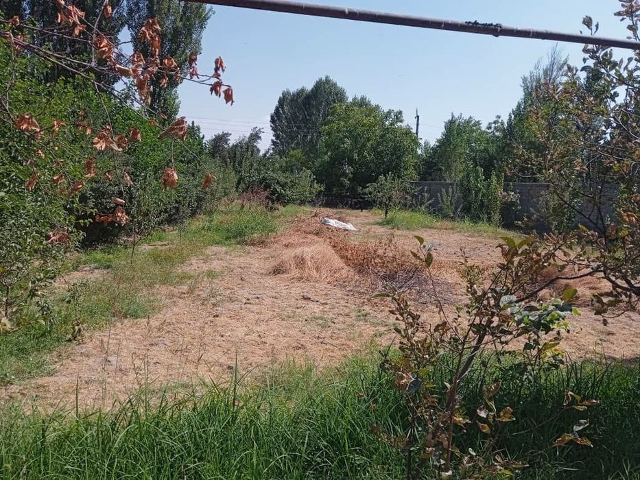 Участка сотилади