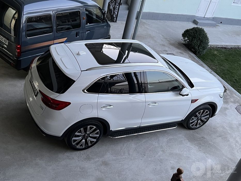 Hongqi hs5 avd full