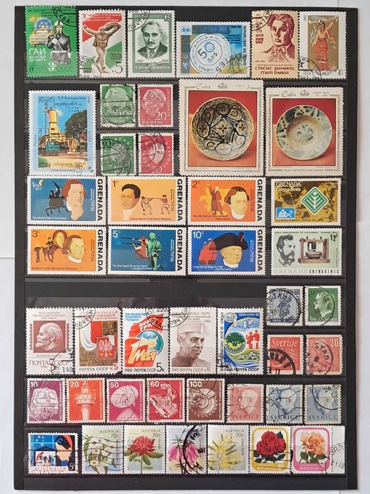 Продавам пощенски марки - четиристотин петдесет и седем броя.