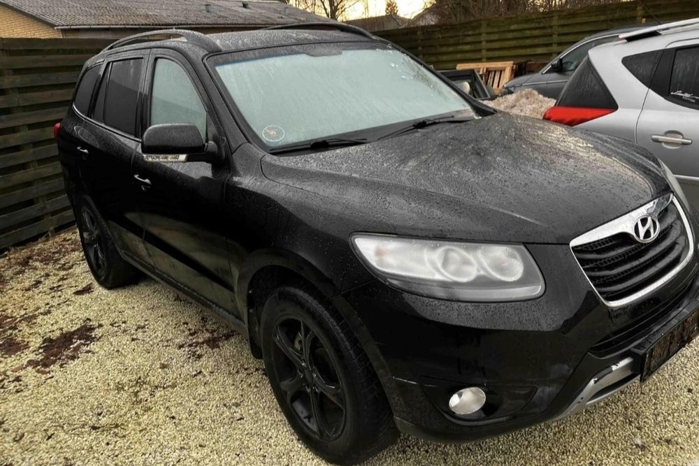 Vând piese Hyundai Santa fe