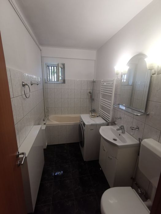 Inchiriez Ap 2 camere zona Podgoria