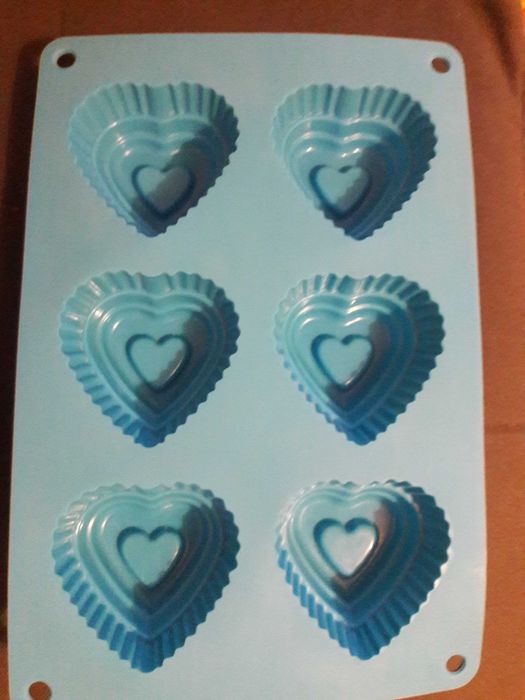 Forme / matrițe silicon inimă, brioşe rotunde, mini-chec 6 cavități