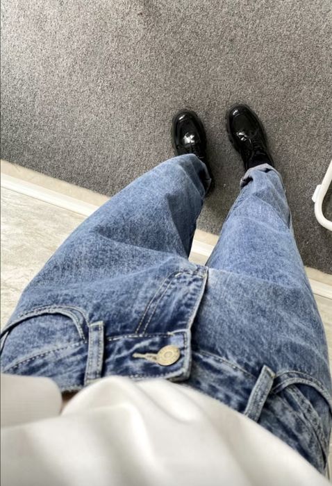 продам джинсы новые