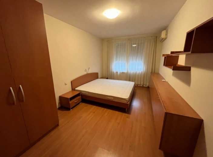 Дава се под наем Тристаен апартамент в София, Гоце Делчев - 96 кв.м за 896.58 € - Снимка #4