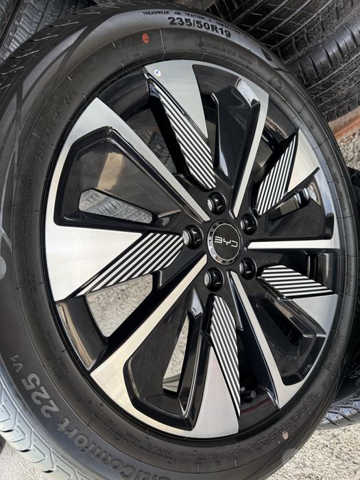 BYD Chimpion Smart 2026-yil masla Salon yechilgan