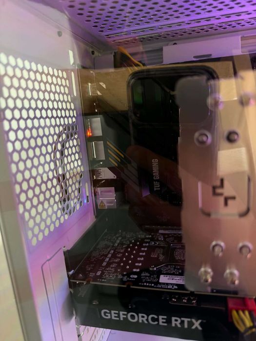 Gaming компютър (Amd Ryzen 7 5700X 8-core, 32gb RAM, RTX 4060 Ti 8gb, TUF Gaming B550 plus