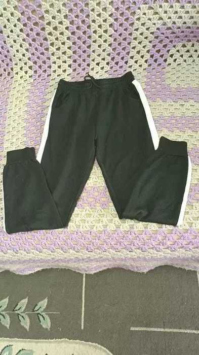 Спортивная одежда и обувь