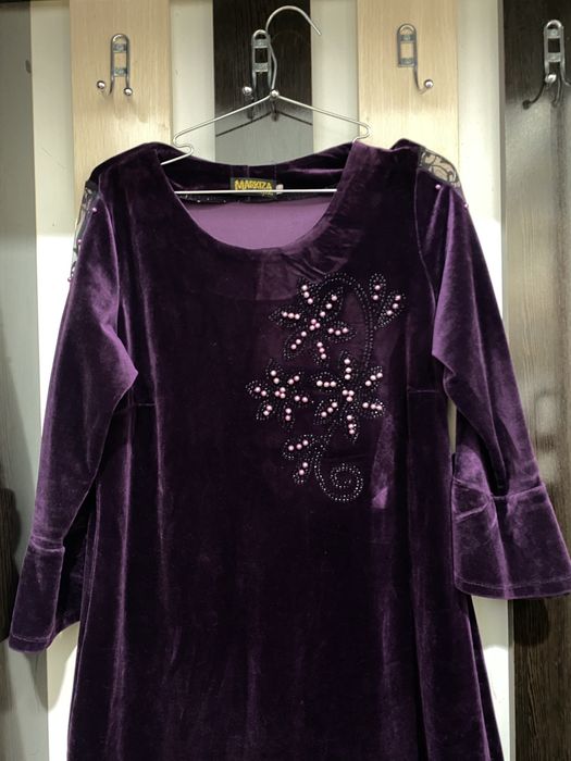 Гойнаклар сотилади размерла 48-50 Ургенч