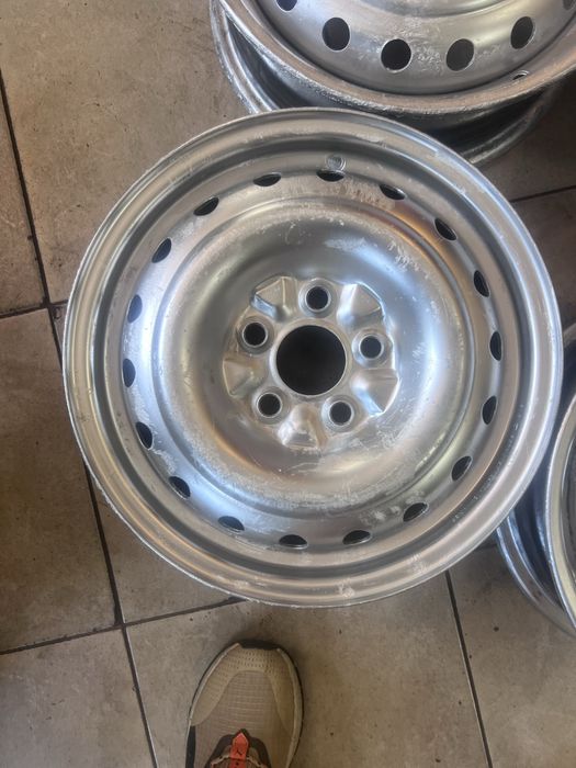 Jante dacia papuc - 50 lei buc