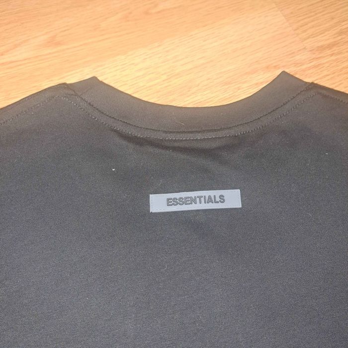 Tricou Essentials Calitate Inalta S,M,L Cu eticheta si punga originala