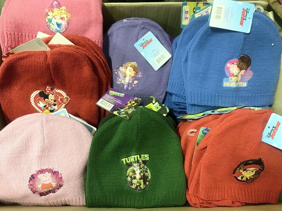 Нови шапки DISNEY 20бр