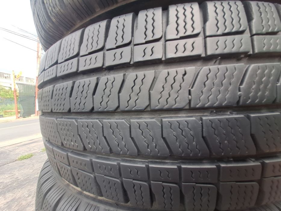 4 anvelope iarna 235/65r16C Bf Goodrich Montaj Gratuit