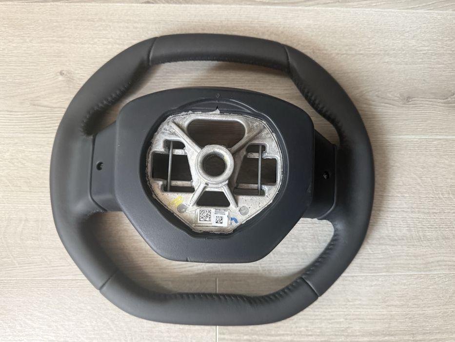 Волан Пежо Peugeot 208 / 2008 Перфектен