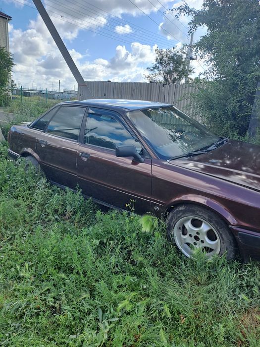 Продам машину Audi 80