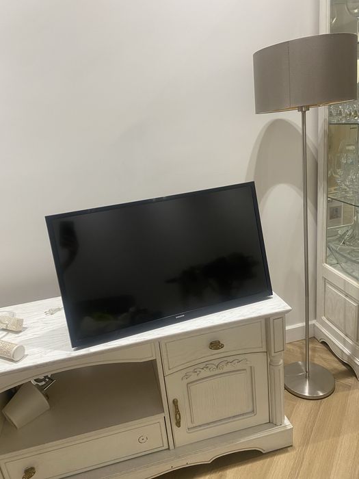 Продам телевизор LG