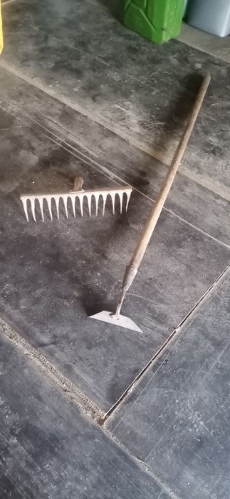 Продам дачный инвентарь.