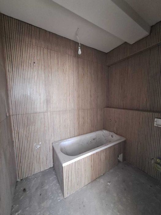 Anunț Servicii Renovări Apartamente – Profesionalism și Calitate