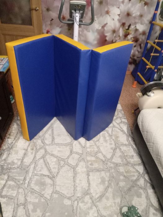 Продам мат спортивный б/у