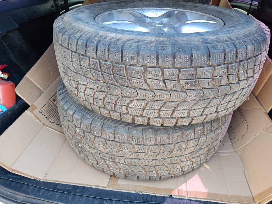 Продам шины 4штук 265 65 r17
