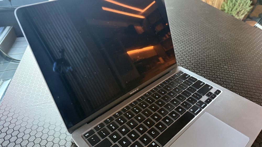 MacBook Air 13” M1 (2020) Space Gray | 8GB/256GB